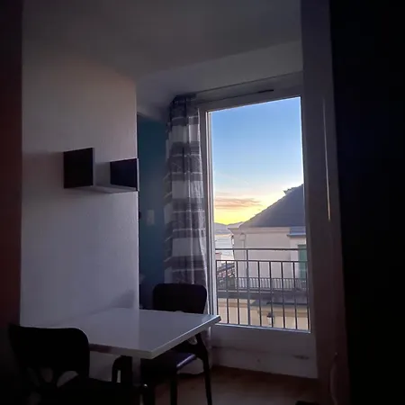 Apartment Lake View Studio